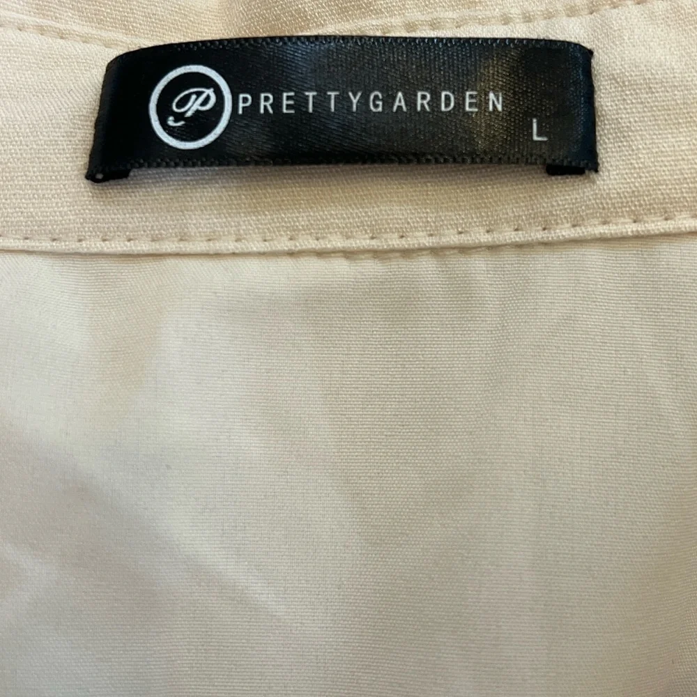 Women’s Cream Button-Front Tiered Maxi Dress with Self-Tie Waist - Picture 5 of 6